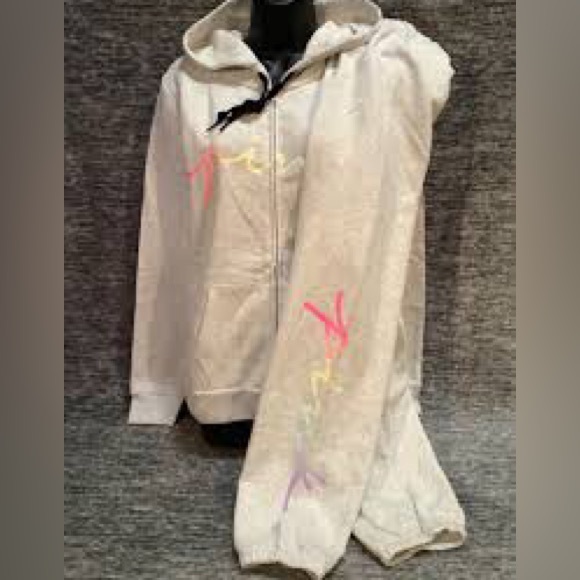 VS Pink sweatshirt jogger set - Picture 2 of 5